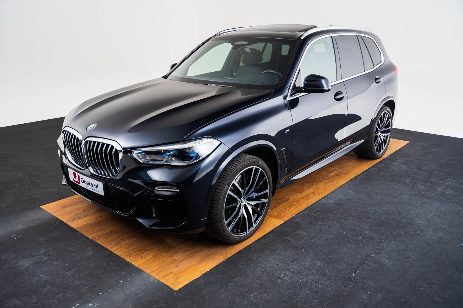 416 - Carbonschwarz metallic.jpg