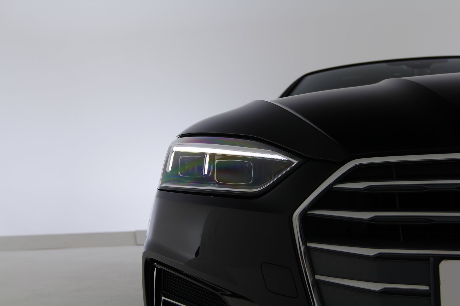 Audi - A5 2.0 TFSI Cabriolet - N005064 - Exterieur - Teaser (20).JPG