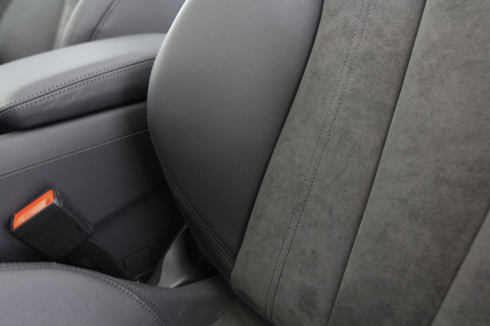 Audi - A5 Cabriolet 40 TFSI - N010821 - Teaser - Interieur (6).JPG