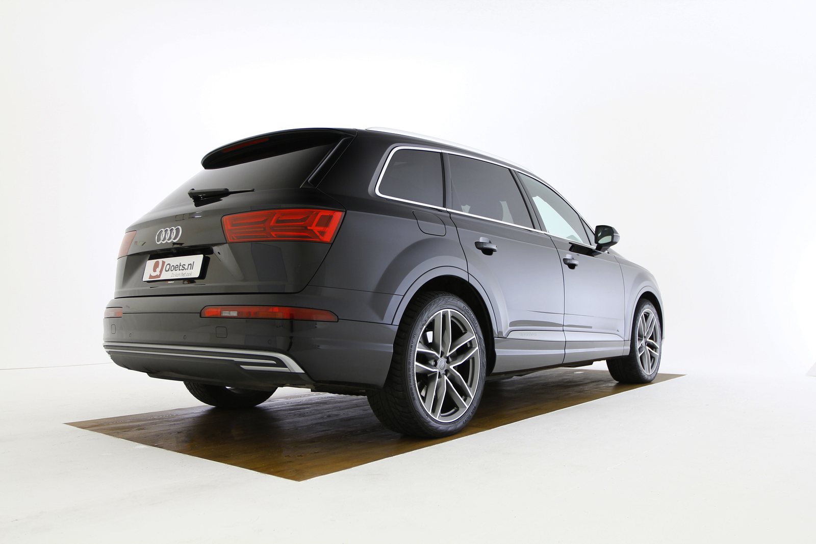 Audi - Q7 3.0 TDI quattro e-tron - D002440 Teaser Exterieur (19).JPG