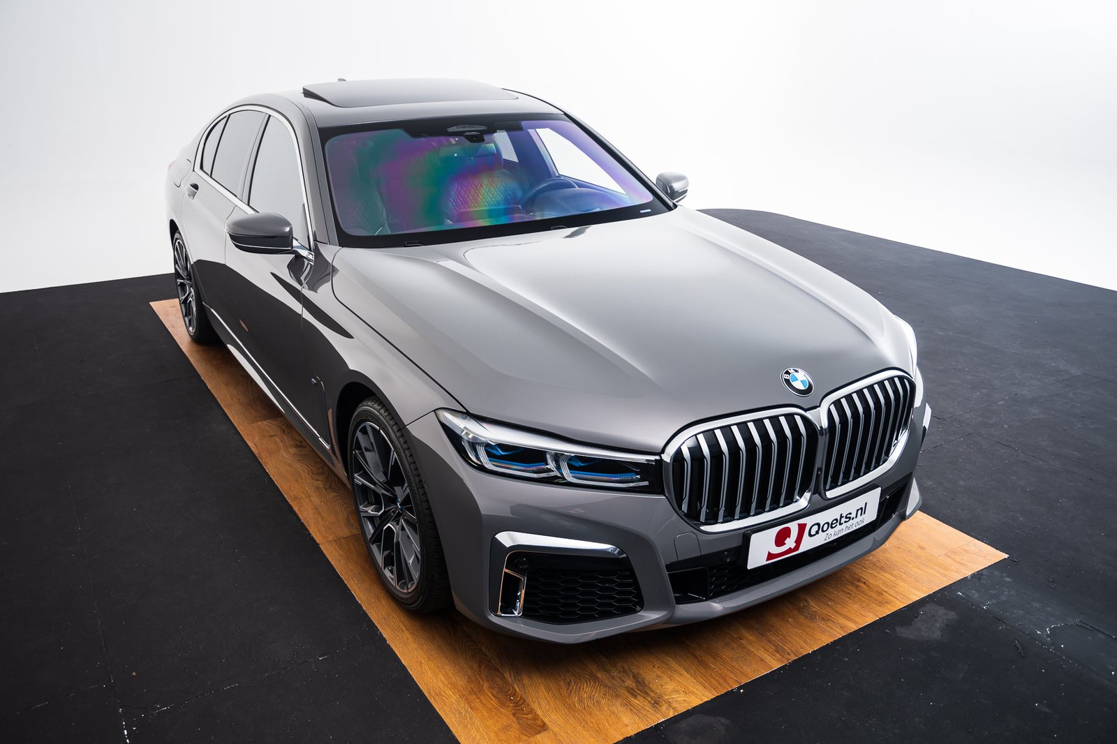 BMW - 745e - BX97060 - Teaser - Exterieur (33).jpg