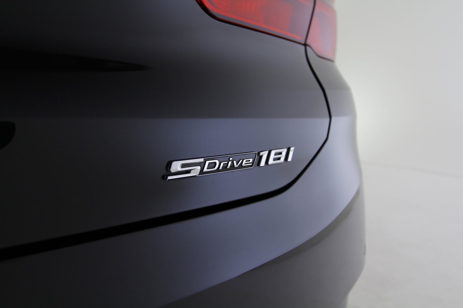 BMW - X2 sDrive18i - EM67352 - Teaser - Exterieur (13).JPG