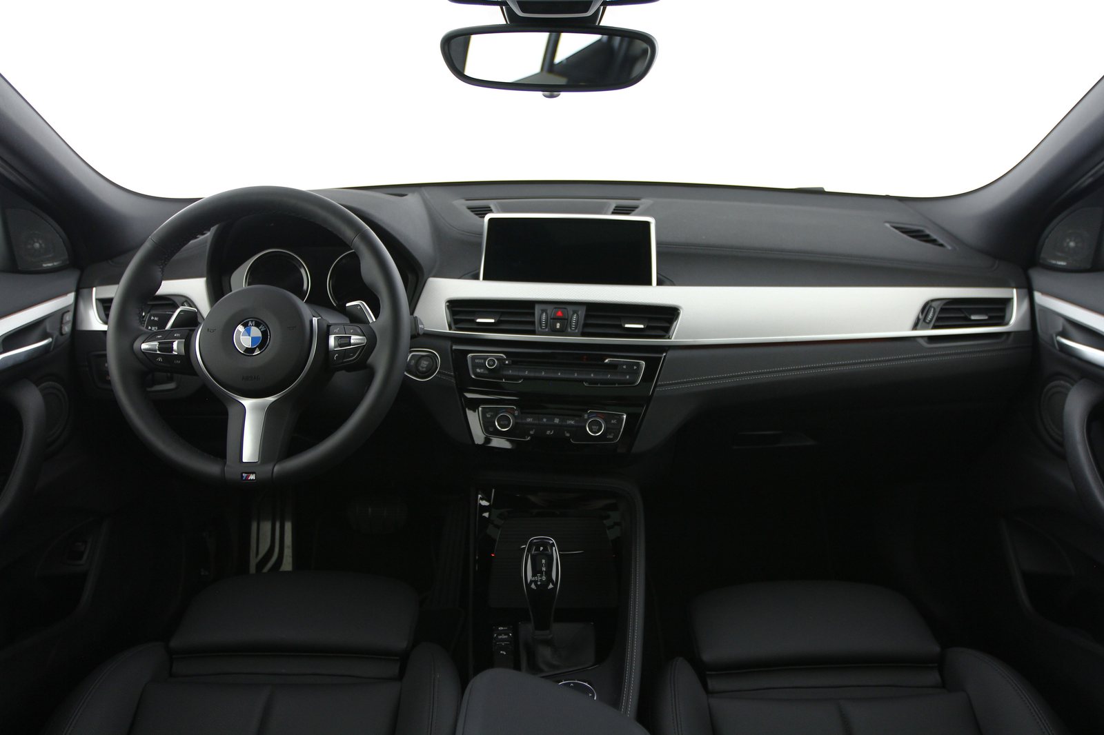 BMW - X2 sDrive20i - EH55794 - Teaser - Interieur (1).JPG