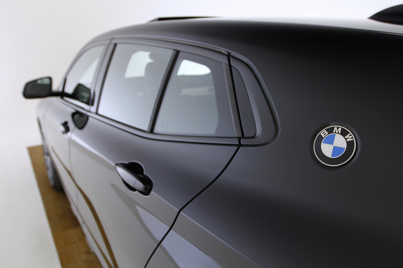 BMW - X2 sDrive20i - EH55794 - Teaser - Exterieur (25).JPG