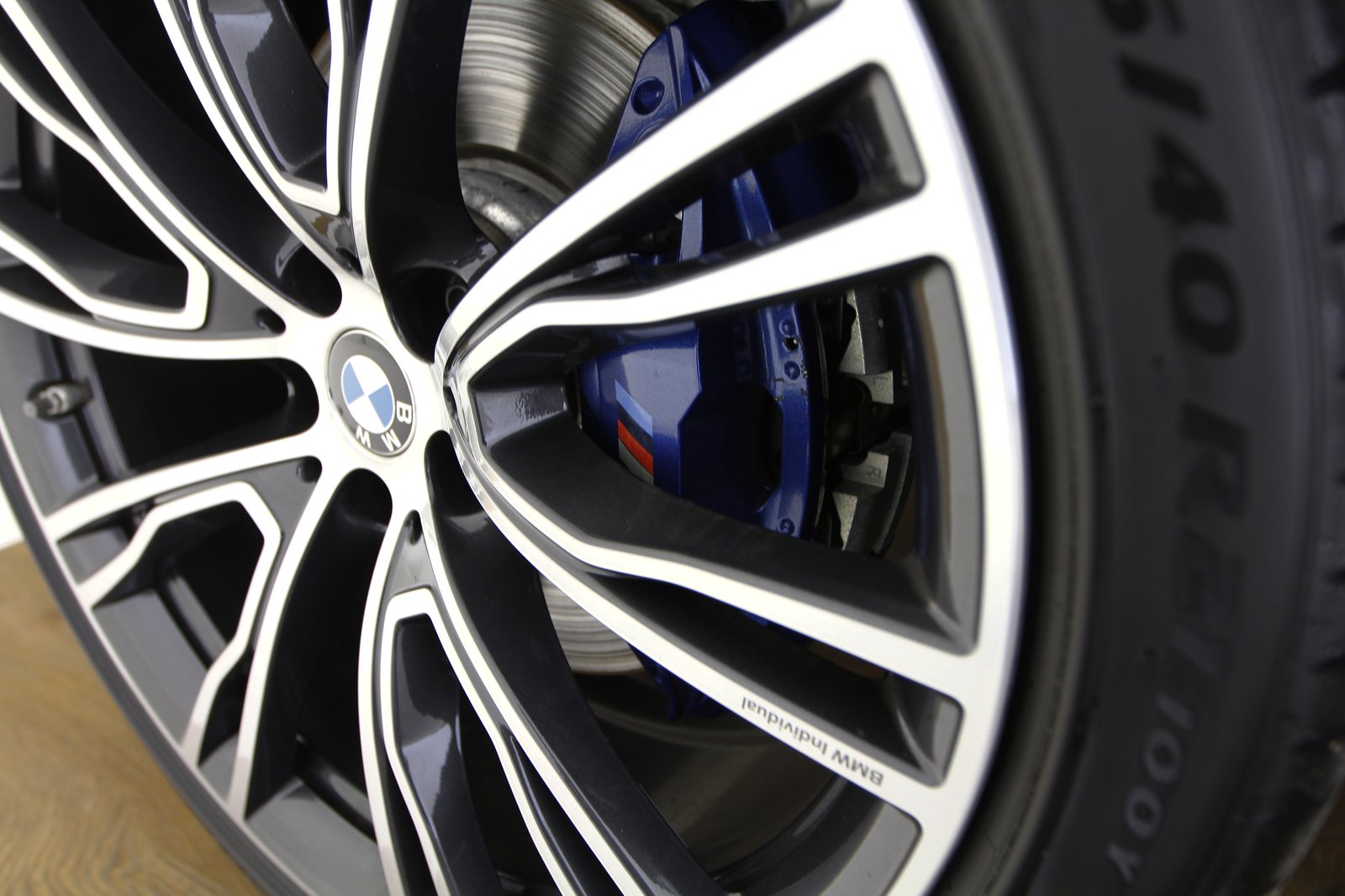 BMW - X4 M40i - LA89096 - Teaser - Exterieur - (15).JPG