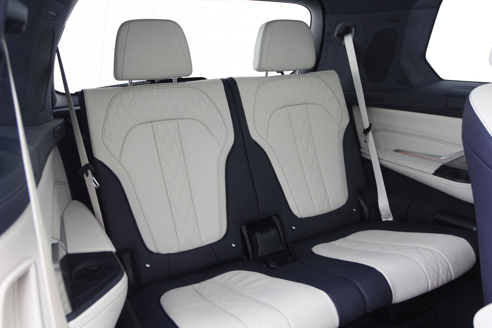 BMW - X7 xDrive40i - LS03997 - Teaser - Interieur (17).JPG