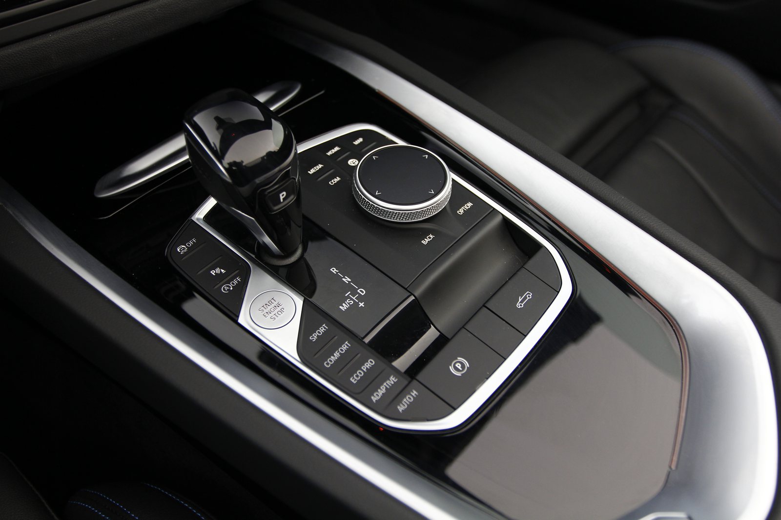 BMW - Z4 M40i - WW52489 - Teaser - Interieur - (9).JPG