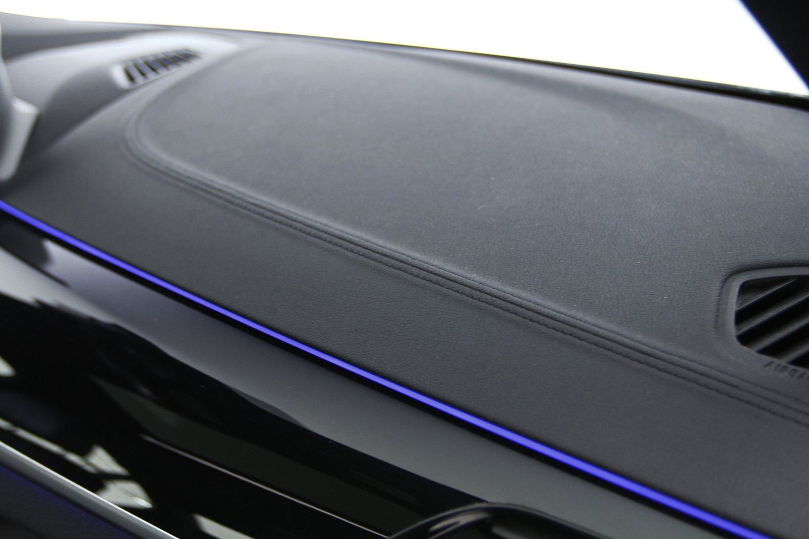 BMW 5 Serie - 4UR - Ambiance verlichting.JPG