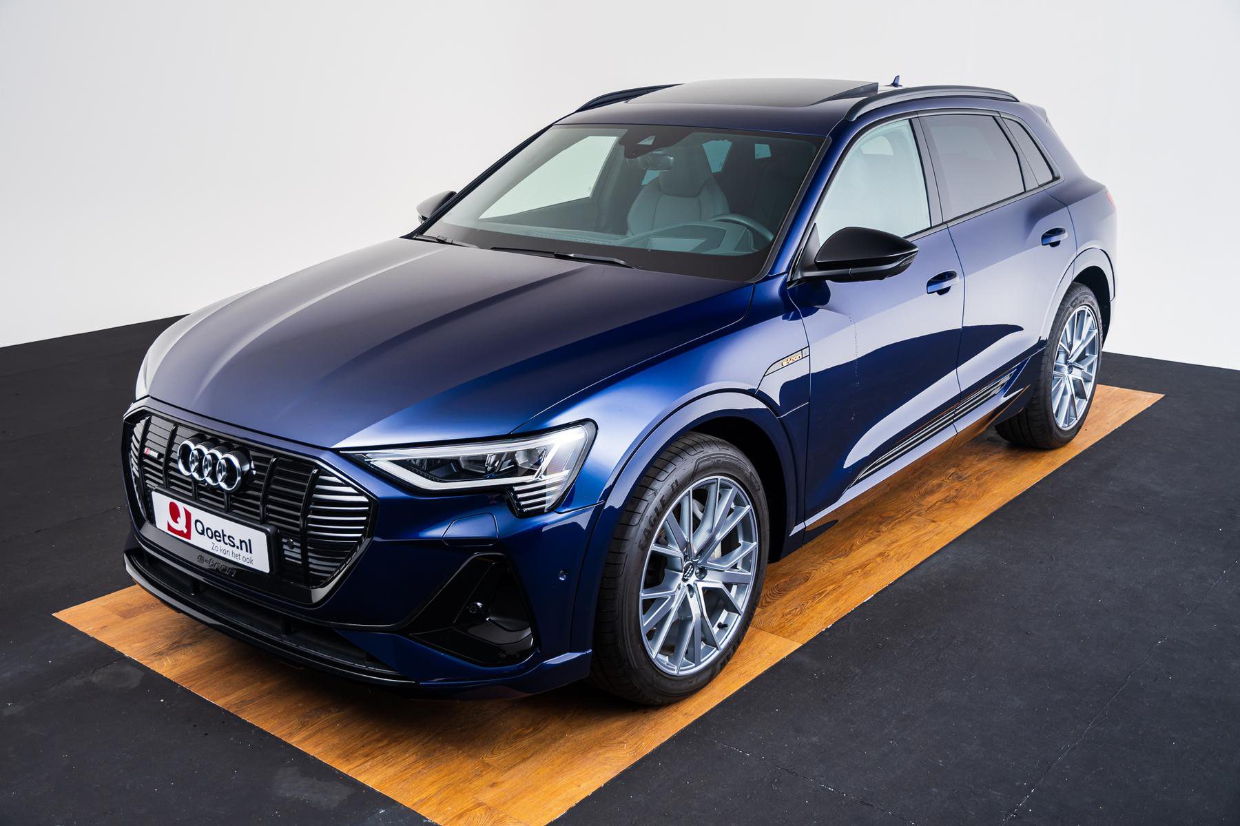 Audi e-tron 2018-2019-2020-2021 review+video