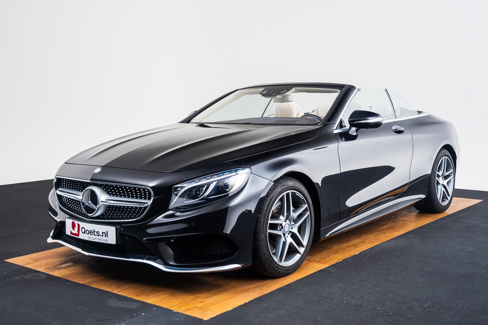 Mercedes-Benz - S 500 Cabrio - A019788 - Teaser - Exterieur (1).jpg