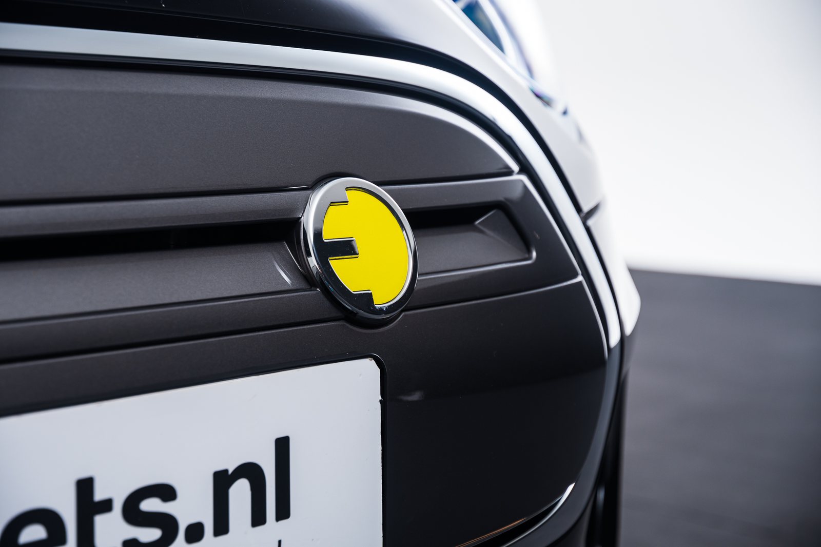 Mini Midnight Black (12).jpg