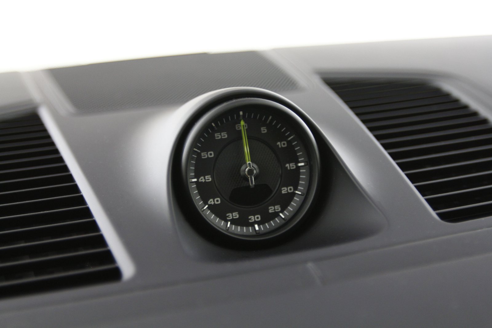 Porsche - Cayenne E Hybrid - DA30390 - Teaser - Interieur (23).JPG