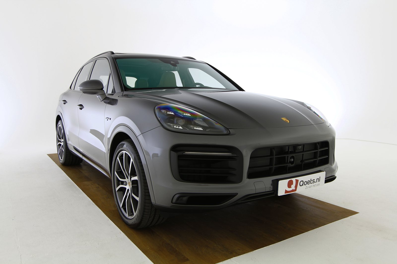 Porsche - Cayenne Hybride - XXXXXXX - Teaser - Exterieur (9).JPG
